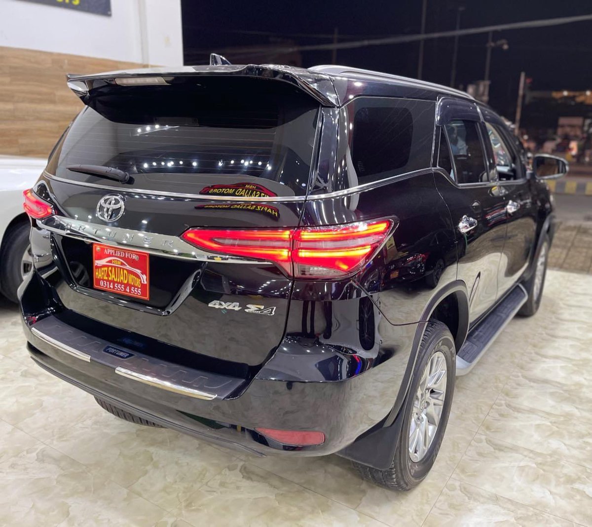HsmMotors's tweet photo. #Toyota_fortuner_sigma_2.8
Model 2022 UnRegistered
#PushStart #Total_Genuine
#Genuine_Millage Only 9000 Km Driven
#Bumper_To_Bumper_Genuine
#Exchange_Possible
#hsmotors #hsm #hafizsajjadmotors #importedcars #japanesecars #localcars #safety #TOYOTA #FortunerChallenge https://t.co/S6oPRIBhto