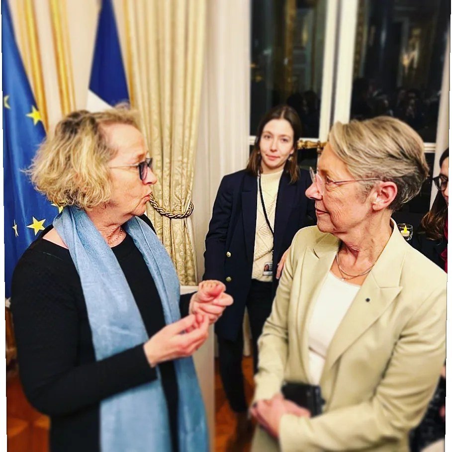 GrazieMelchior's tweet photo. Merci à notre Première Ministre pour son écoute sur l'importance de revoir la carte des zones tendues pour la région #Bretagne confrontée à une crise du #logement! Aujourd'hui plus que jamais les parlementaires bretons se battent avec conviction dans l'intérêt de notre région ! https://t.co/SOaW0wEgO1