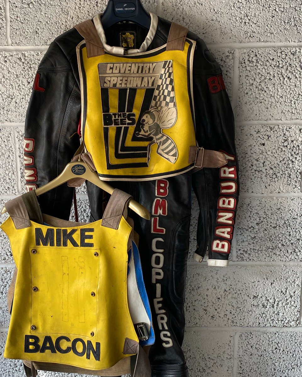 Tom Bacon tweet media