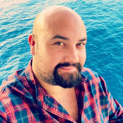 majrav's tweet image. #NewProfilePic #missingthesea 🐳