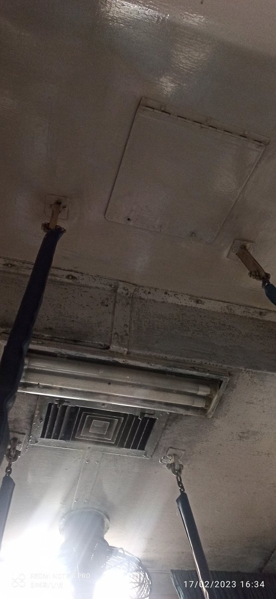 shermil's tweet photo. 17-FEB-2023, MAS-HYD 12603 2AC A2 COACH IS WORST THAN A SLEEPER COACH.. OLD DIRTY COACH..
@indianrail @AshwiniVaishnaw @IRCTCofficial @GMSRailway @SCRailwayIndia https://t.co/5UtavLKfbG
