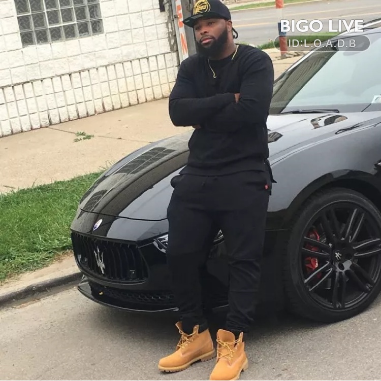 PixBySash's tweet photo. Come and see JOE G streaming live on #BIGOLIVE and make new friends! 
https://t.co/jcogprvnYx https://t.co/yGdsoxdxFW