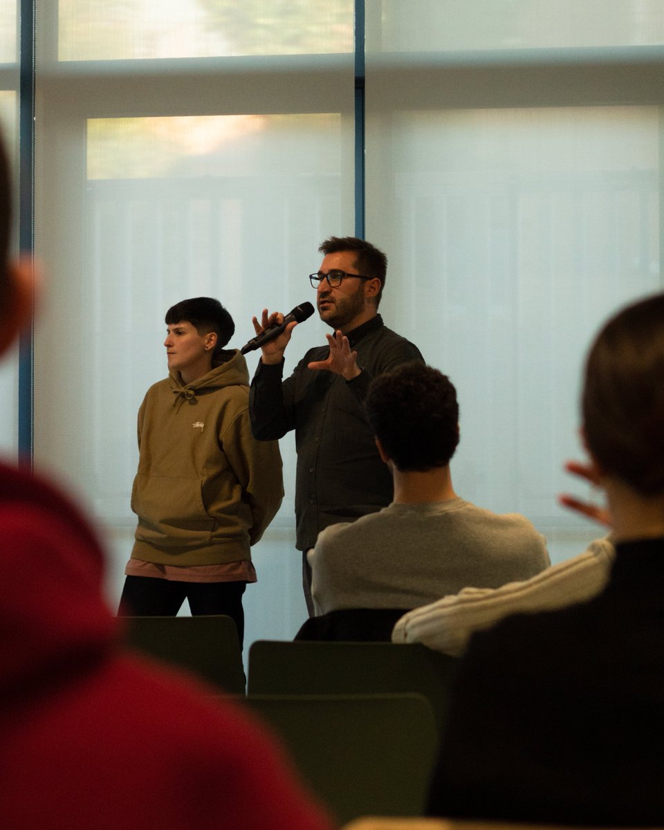 zapiens_design's tweet photo. El pasado viernes tuvimos el placer de presentar en @esne_es uno de nuestros proyectos más relevantes, por la complejidad que reúne como proyecto global. Os compartimos hoy parte de la experiencia con algunas imágenes. Repetiremos! #evolutivethinking https://t.co/sMZndhp9yr