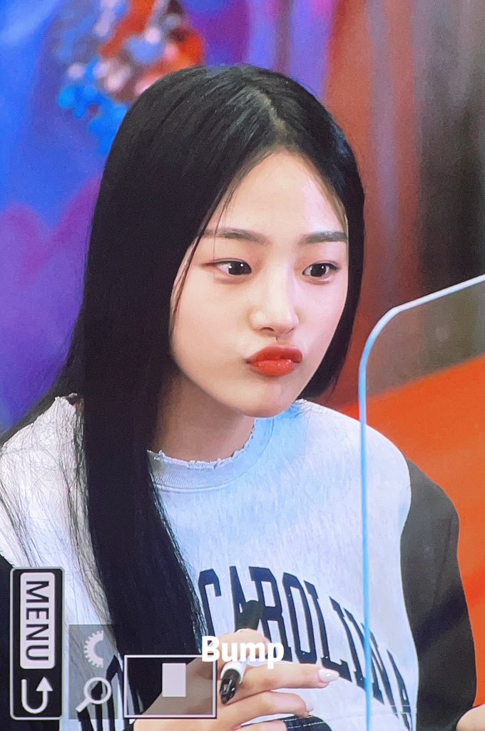 minjigallery's tweet image. SO CUTE