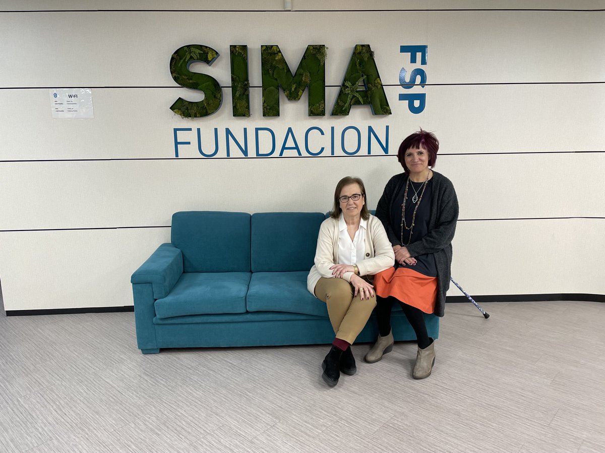 FundacionSIMA's tweet photo. Súper lujo de visita: Maria Jesus González, directora del SASEC, el histórico servicio asturiano de mediación laboral: un ejemplo de compromiso y responsabilidad  #mediacionlaboral https://t.co/jdo955n4Qq