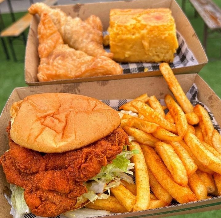 TensaiMovil's tweet image. Friesday 🍟