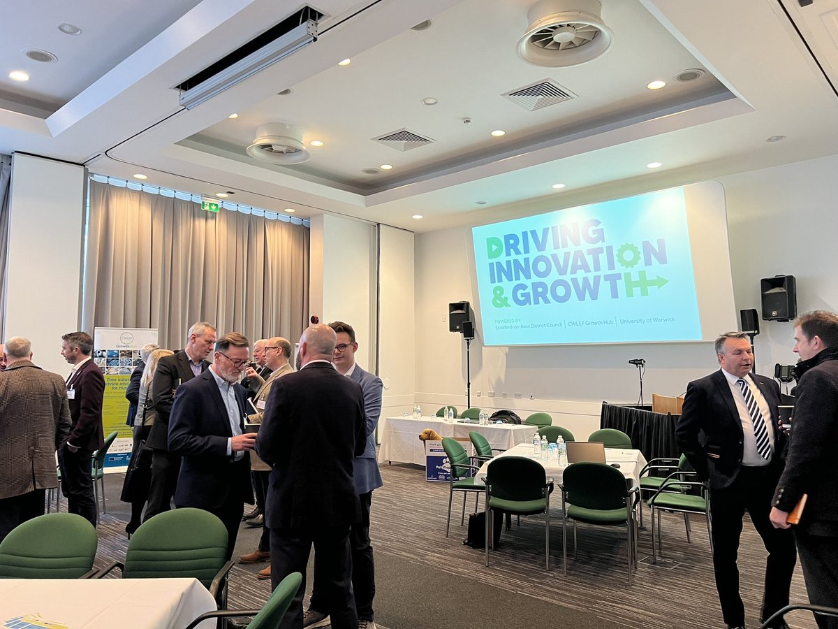 CW_GrowthHub's tweet photo. After a great morning, followed by breakout sessions. The Driving Innovation &amp; Growth summit now heads into a panel session - some insightful conversations being had all around the room. #innovation @StratfordDC https://t.co/KkK8ke0ddt