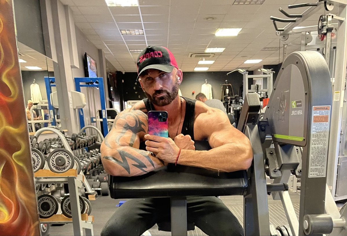 ZaddysRUs's tweet photo. 😉👊🏽🔥

@HotGuyZone @CuteHotBoys @hotxxlmen @HotGuysFuck @Dudes4Dudes @HotMaleStuds @xxx_men_pt @thexxlmen https://t.co/udnC06bI3n