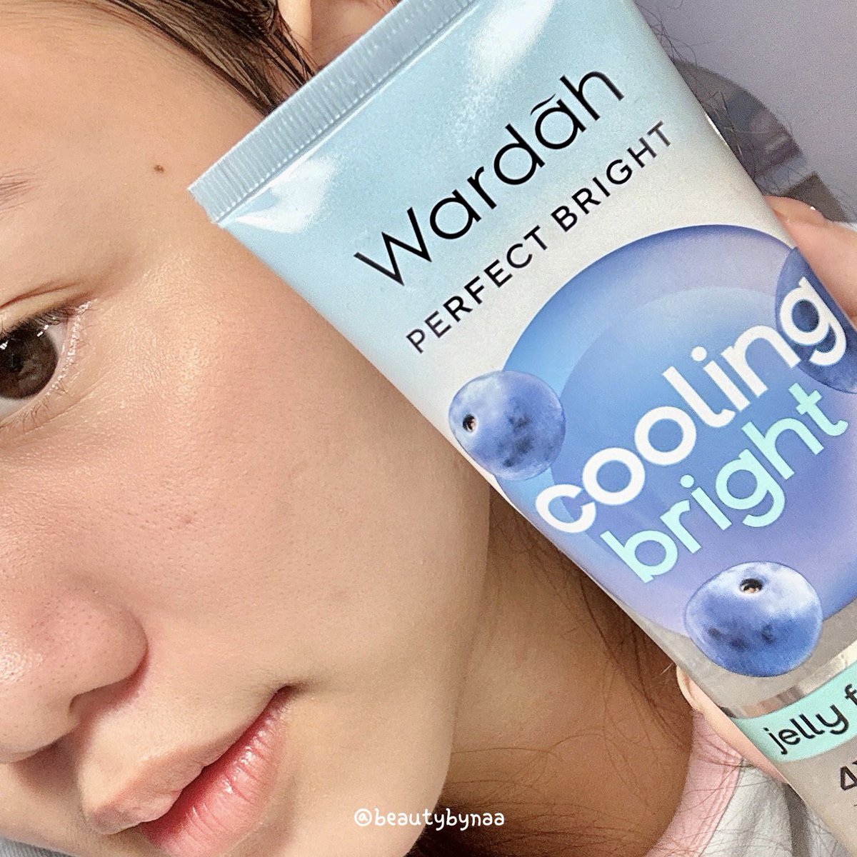 beautybynaa's tweet photo. NEMU FACIAL WASH UNDER 30K DAPET 100ml😭☝🏻

Ga bikin ketarik sama sekali, kandungan nya oke banget, ada sensasi cooling nya, super gentle, aman buat all skin types!🫐✨ https://t.co/Epeld9A77W