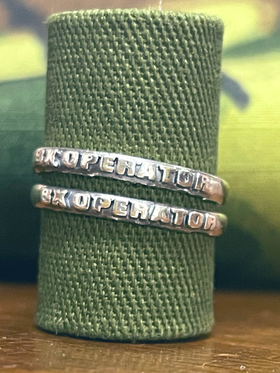 BX841okazaki's tweet photo. #BXOPERATOR logo
841 SILVER925 リング💍✨
みてみてーーー
打ち合わせ中なの💕
実物見るとヤバい‼︎
可愛い😍欲しい😍欲しい❤️
欲しい方は是非📩下さい🍒
通常15000円しますが
この841デザインに限り...
値下げ交渉中
ペアリングも作れますよ♪
声かけてください🥺
よろしくお願いします💕 https://t.co/YscBf6fcvf
