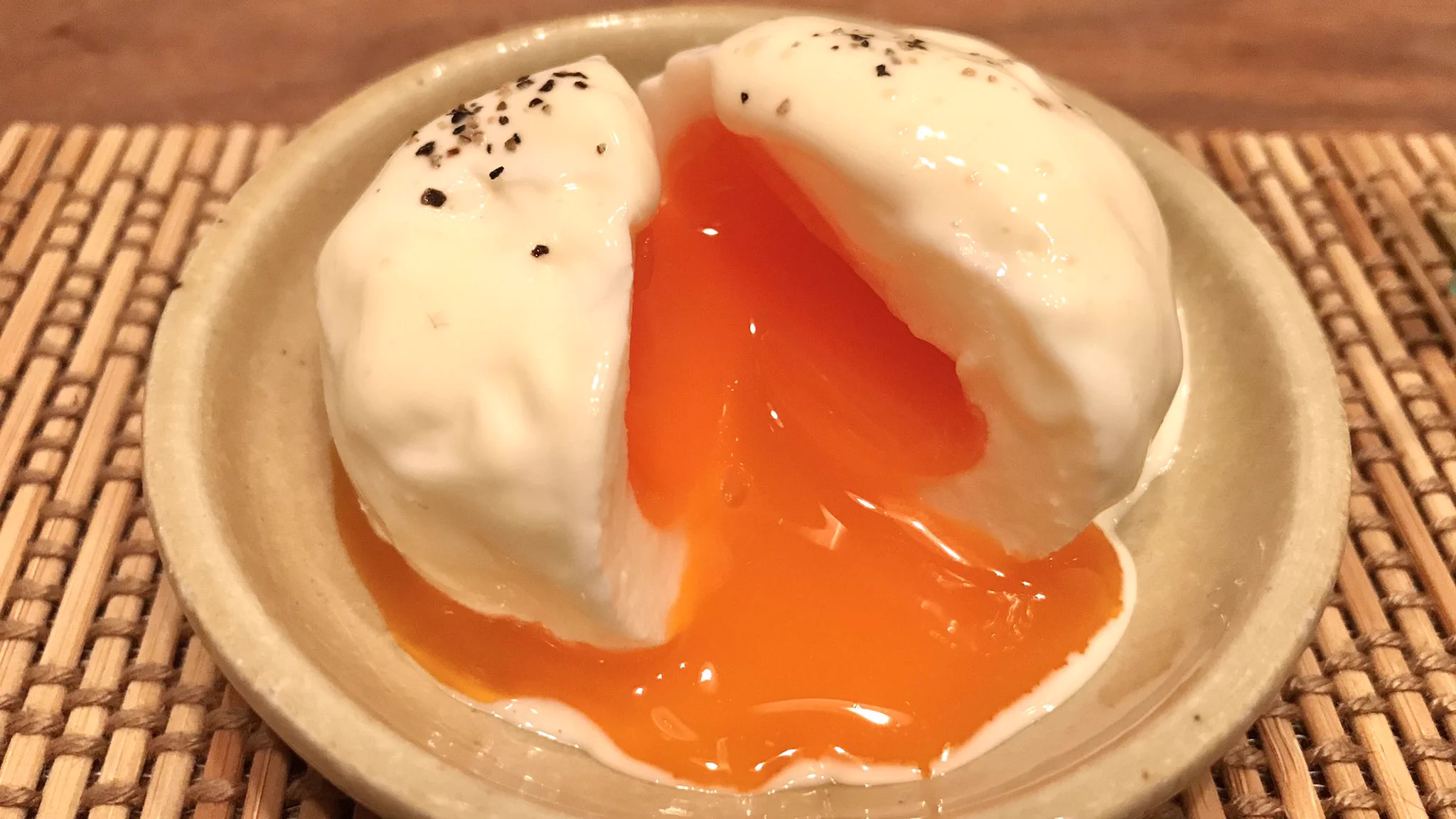 クリーミーでクセになっちゃう？！マヨネーズとの組み合わせが美味しそうな「半熟卵」レシピ！
