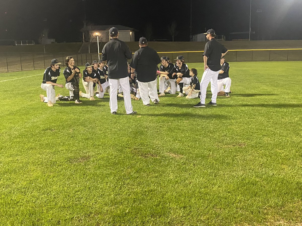athleticsFRA's tweet photo. 𝙒𝙞𝙡𝙙𝙘𝙖𝙩𝙨 𝙒𝙞𝙣❕⚾️

Big 10-0 win on the road Vs. LaFayette Christian 

#FRAmily | #ProtectTheDen🐾 https://t.co/bRBTZCFPn6