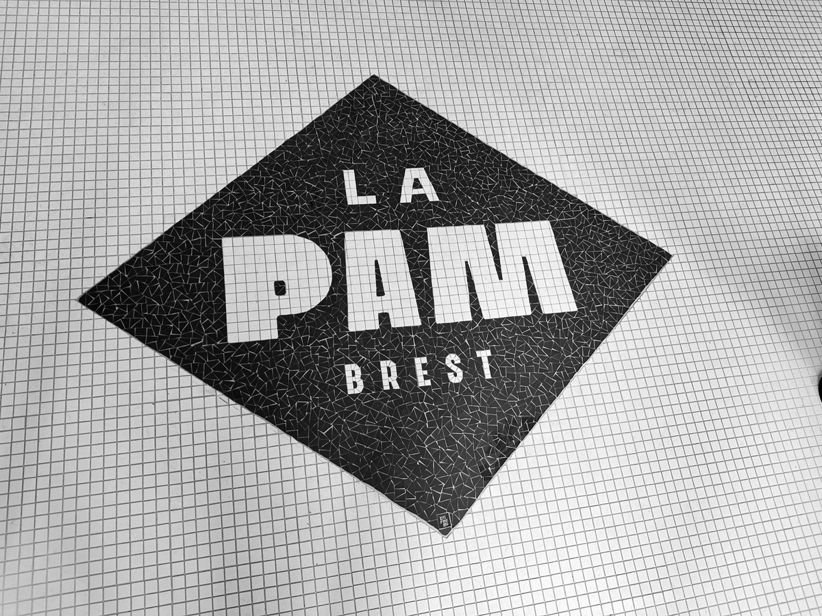 GwinizDu's tweet photo. #LaPAM #Brest https://t.co/a8vOekztDJ
