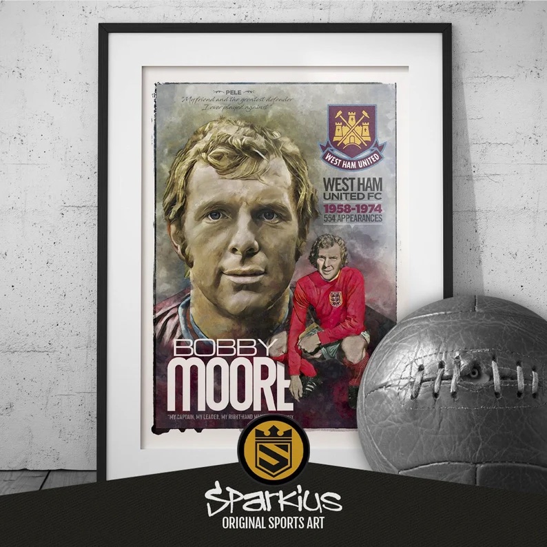 'Great piece of artwork. A fitting tribute to the greatest defender of all time.'
★★★★★ Robert 

etsy.me/3I0zGRq 
#westhamunitedfc #westham #westhamfans #westhamgift #westhamprint #bobbymoore #whufc #hammers #WestHamUnited