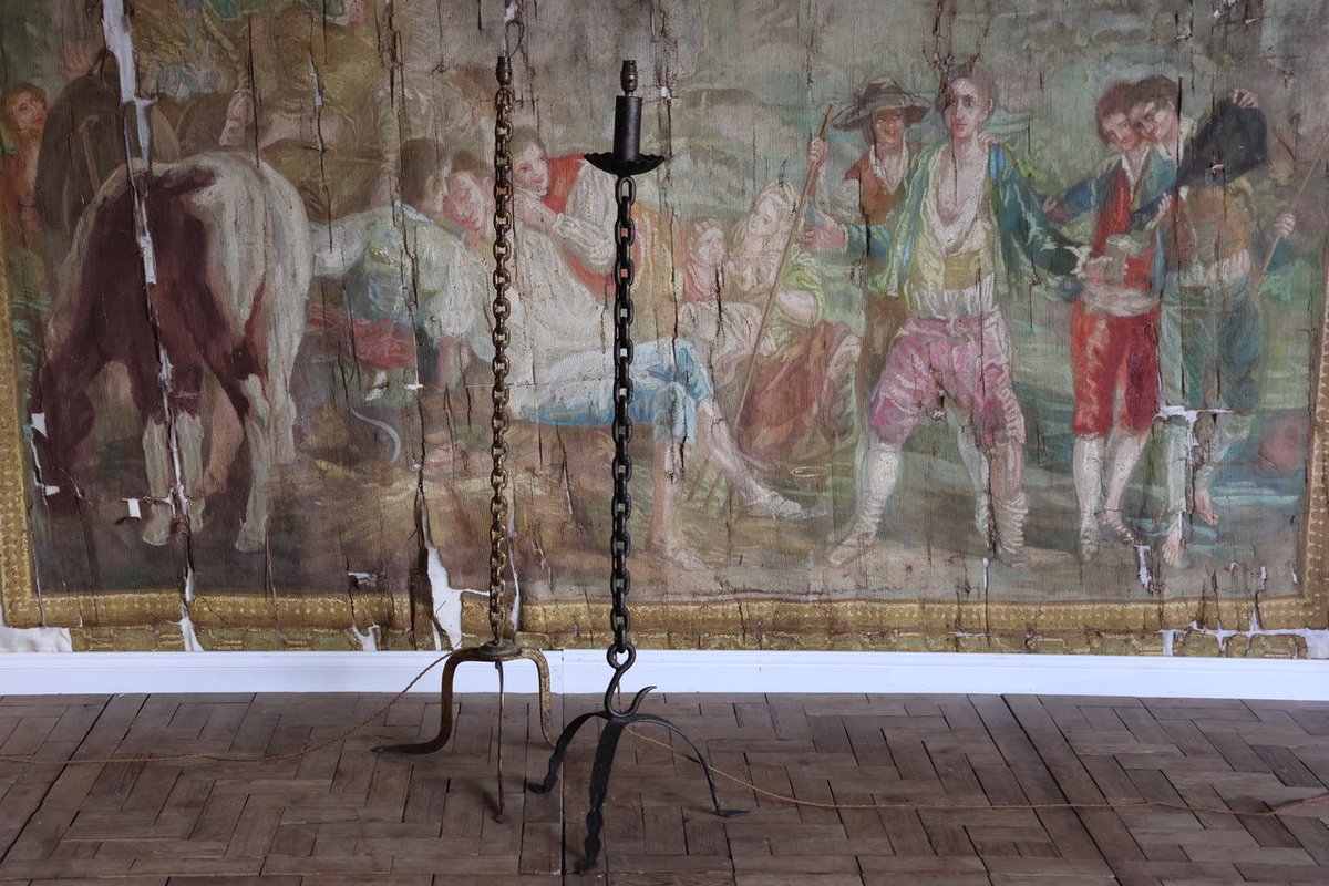 BrownriggUK's tweet image. Very Chic 1950s French Cast Iron Standing Light in the Shape of Chain

bit.ly/3Ec6JRy

#antiquelighting #standinglight #decorativelights #homedecor #design