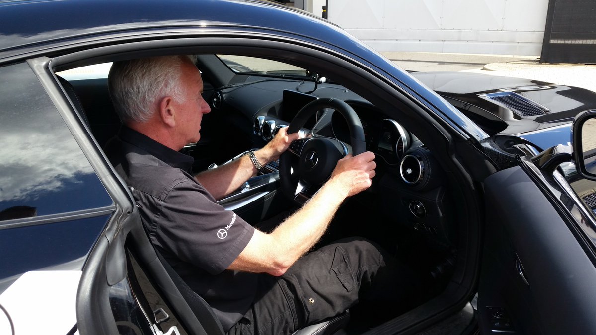 rigsby_andy's tweet photo. When I grow up I wanna be a Performance Drivng Coach..
#MBworld
#Pexperiencecentre https://t.co/hJLmsSi6rW