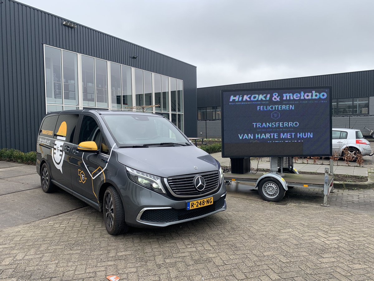 TransferroBV's tweet photo. Vandaag weer op pad voor Transferro de Podcast. Wij kregen een hartelijk welkom bij HiKOKI Power Tools Nederland &amp; Metabo. 

Beluister hier de podcast afleveringen tot nu toe: https://t.co/ZNpKOB4Slk 

#podcast #transferro #zwolle https://t.co/KmguvIAja4