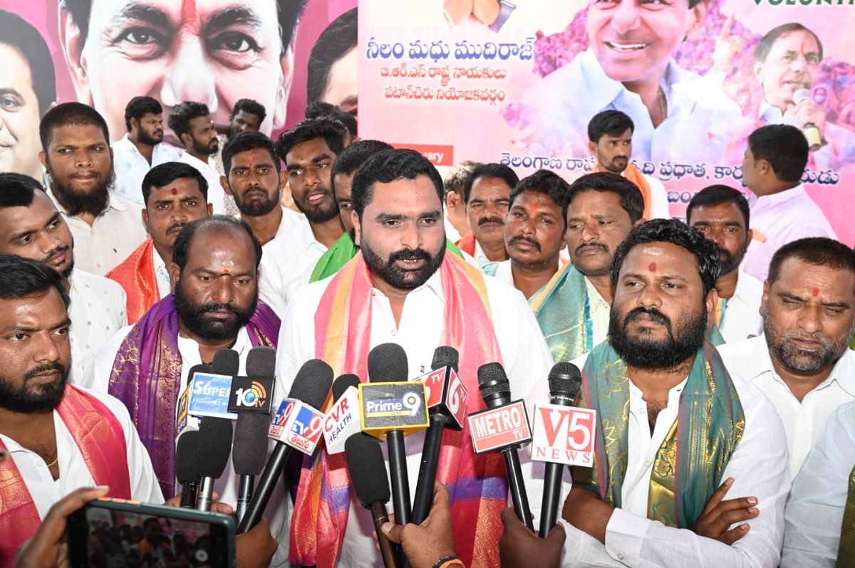 Shaikkhadir786's tweet photo. CM KCR Sir Birthday celebration in patancheru constituency chitkul village organised by Neelam Madhu Mudhiraj BRS State leader along with all BRS party members. https://t.co/9I5LoFDzj0