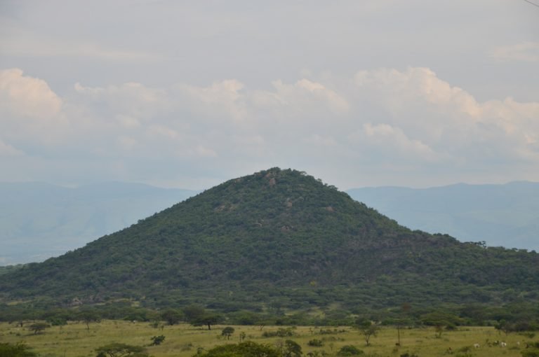 SabzerAzoh's tweet photo. OUR ANCESTORS WERE 20 TIMES MORE SMARTER THAN US:

The Pyramids that were built all over the World were also created to give us free energy. All the ancient Pyramids around the World they can be used to generate free electricity... https://t.co/niVzdalHx9