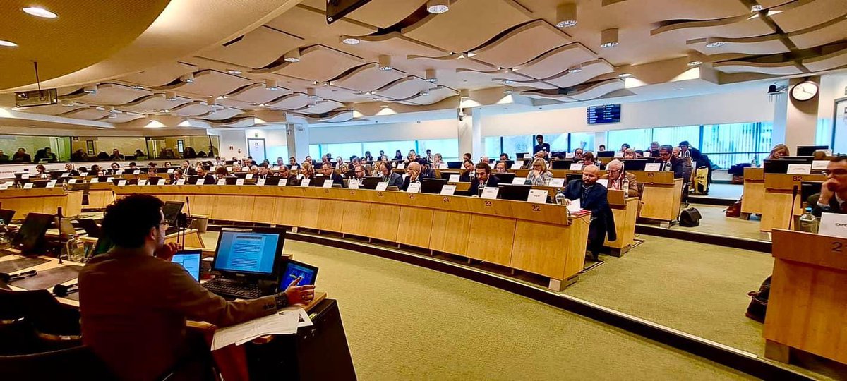 Emil_Boc's tweet photo. Investing in #education 📚-the best investment for reducing long-term unemployment. 

A well-paid job is the best form of social protection. A man who has a well-paid job has access to an improved quality life, health insurance and medical services.
#ClujNapoca #EU #WellPaidJobs https://t.co/lFHA3nDQPO