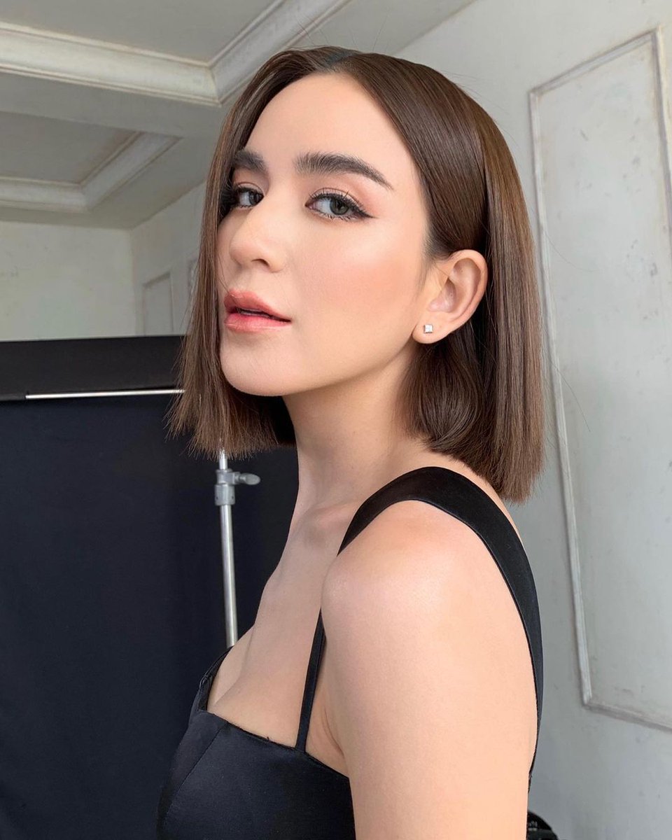 Littlesound7's tweet photo. พลอยชิดจันทร์ คุณแม่ลูก 4 https://t.co/gn2dIinBZN