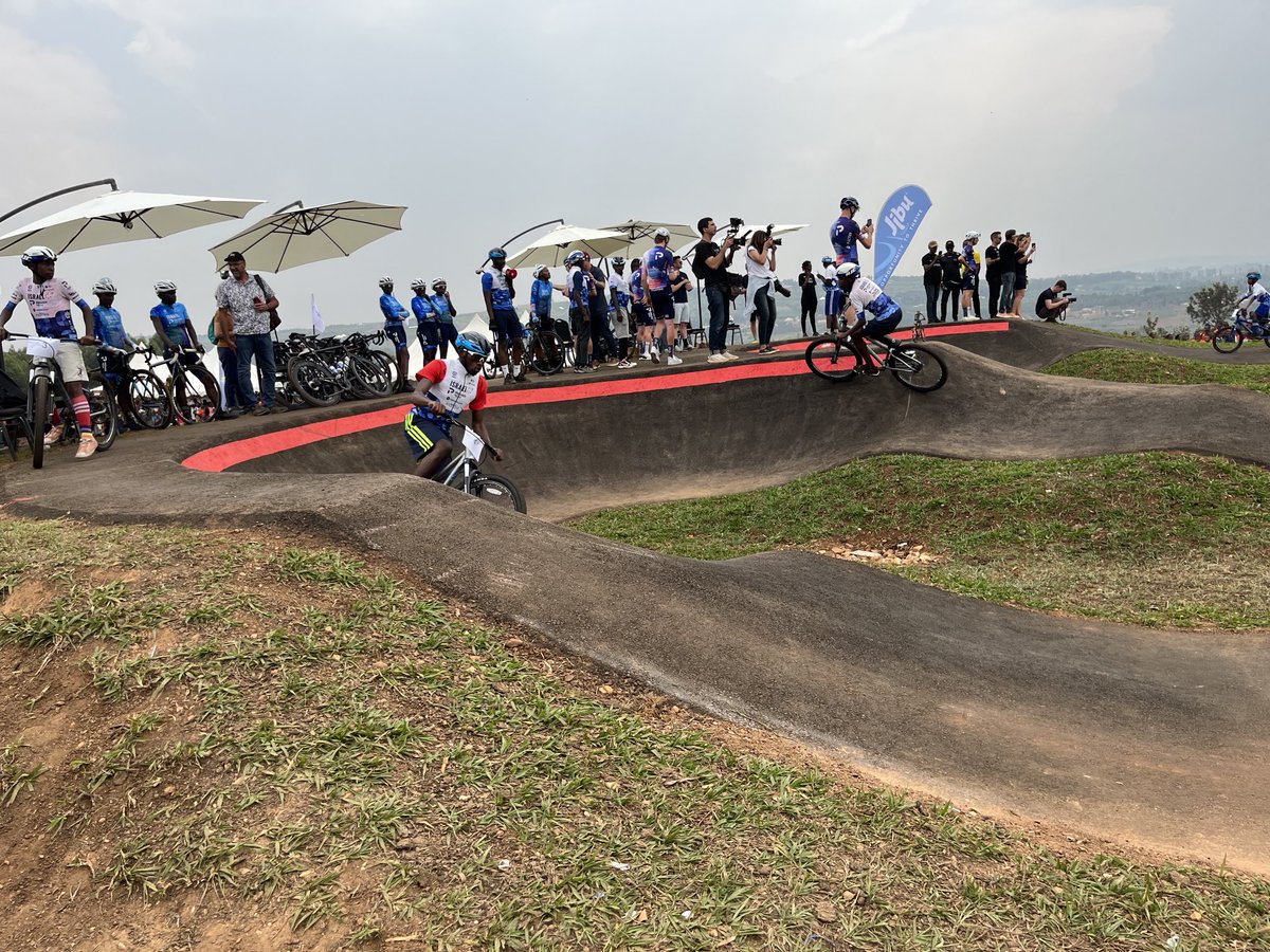 Happening now in Bugesera, Ntarama. ⁦<a href="/MutabaziRich/">Richard Mutabazi</a>⁩, ⁦<a href="/RwandaHealth/">Ministry of Health | Rwanda</a>⁩, ⁦<a href="/BugeseraDistr/">Bugesera District</a>⁩, ⁦<a href="/NyamataHospital/">Nyamata Hospital</a>⁩