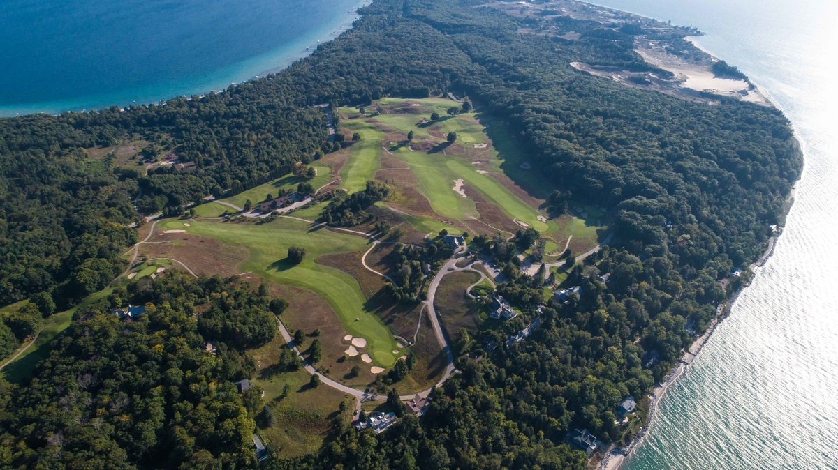 top100golf's tweet photo. The best course you've never heard of? 

🌍 25th Worldwide (2023 RANKINGS) 🌍

📷 PJKoenig Golf Photography 

#golf #golfing #golfer #golflife #golfcourse #golfcourses # CrystalDown #USA #Frankfort #Michigan #GolfMichigan https://t.co/ia9Vsr9txz