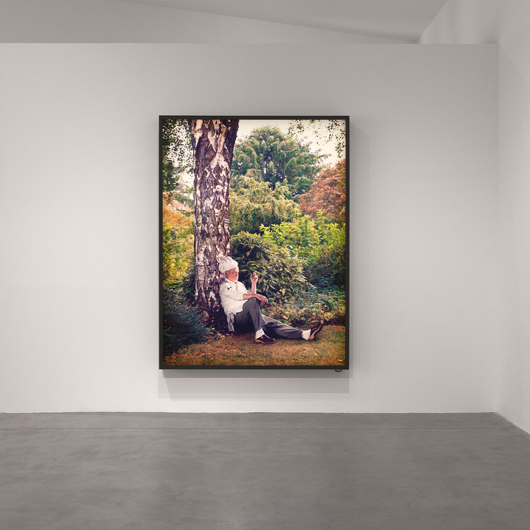 HWSomerset's tweet photo. ‘It may be a burden to reinvent oneself every time, but it makes things more interesting.’—#RodneyGraham
‘Rodney Graham. Getting it Together in the Country’ celebrates the artist’s landmark photographic series, The Four Seasons (2011 – 2013).
🔗: https://t.co/GuHPHaHd63 https://t.co/K7384VFfIf