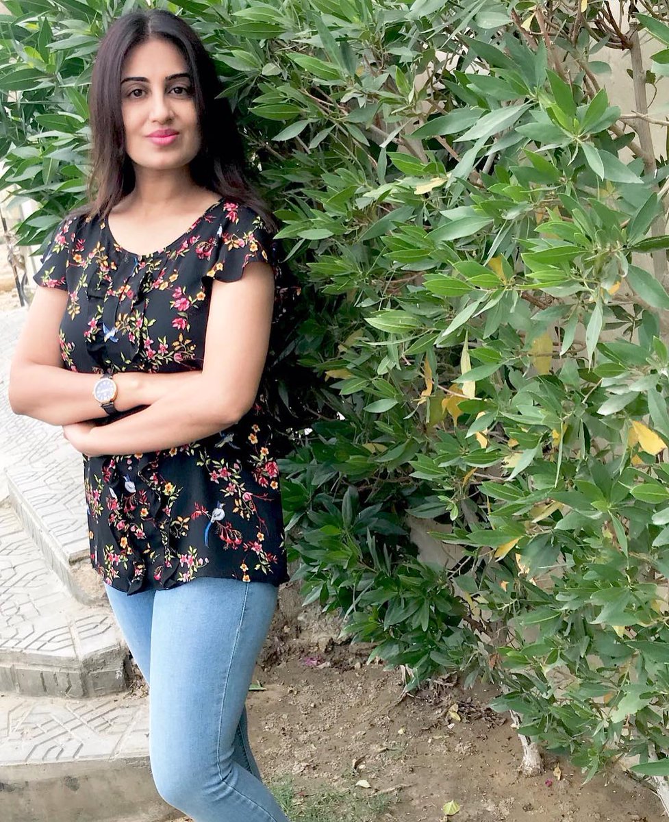 lifelinefarah's tweet photo. In the #throwback pic of #onthisday from #17feb2019 #memories 👉 @Farah_Yousaf_fc follow ♥ 👈 https://t.co/3jq4oKRoNU