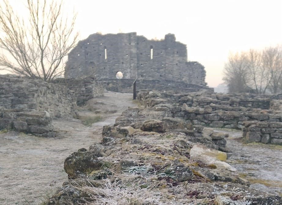 Museu_Esquerda's tweet photo. El paisatge de l'Esquerda a primera hora del matí. ❄
#jaciment #lesquerda #esquerda #arqueologia #museu #patrimoni #patrimoniarqueològic #paisatges_de_catalunya #paisatge #paisatgesdecatalunya #hivern #eltempstv3
https://t.co/aw1g9YY3AM https://t.co/4ArKxjZd3I