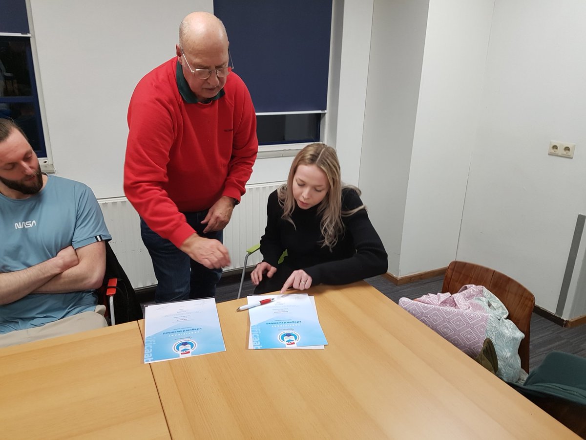 Eind januari geslaagd voor Lifeguard (Toezichthouder). Van harte gefeliciteerd. sozon.nl 06-20890274