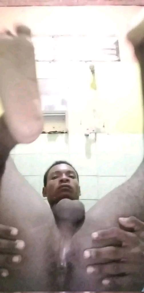 MeikheMikhe's tweet photo. Ayangnya siapa nih
Yg kenal😎👣 https://t.co/NLtJ6ORsS3