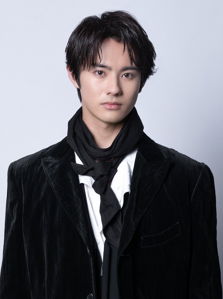 美しい彼」に出演ご予定と聞いたので、前田拳太郎さんの画像を置いて