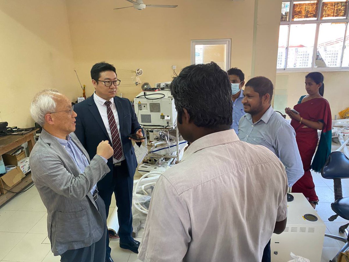 PKofih's tweet photo. #KoFIH is partnering with the Biomedical Engineering Service of Sri Lanka. The delegates met the leaders &amp; staff in the national &amp; subnational centers. https://t.co/PlPQi2m9wf