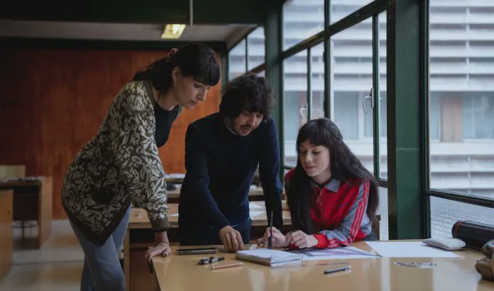 AmadoresdelCine's tweet photo. EN MARCHA EL RODAJE DE “EL LLANTO”, ÓPERA PRIMA DEL DIRECTOR PEDRO MARTÍN-CLERO

#cineespañol #Elllanto #PedroMartínCalero #IsabelPeña #RodrigoSorogoyen #CaballoFilms #EsterExpósito #MathildeOlliver #MalenaVilla #ÀlexMonner #SoniaAlmarcha

https://t.co/xx288OeXkR https://t.co/Ha65V5Ca0U