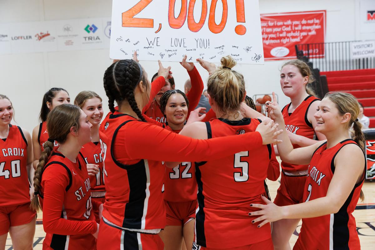 StCroixLutheran's tweet photo. Junior Laura Hauge made her 2,000th career point at last night's game vs. New Life Academy. Laura broke the all-time school record formerly held by Kayla Hulsebus (1920) and is now the top scorer at SCLA for boys and girls. Congratulations Laura! #WeAreStCroix #2000ptclub https://t.co/3GwTAlKFza