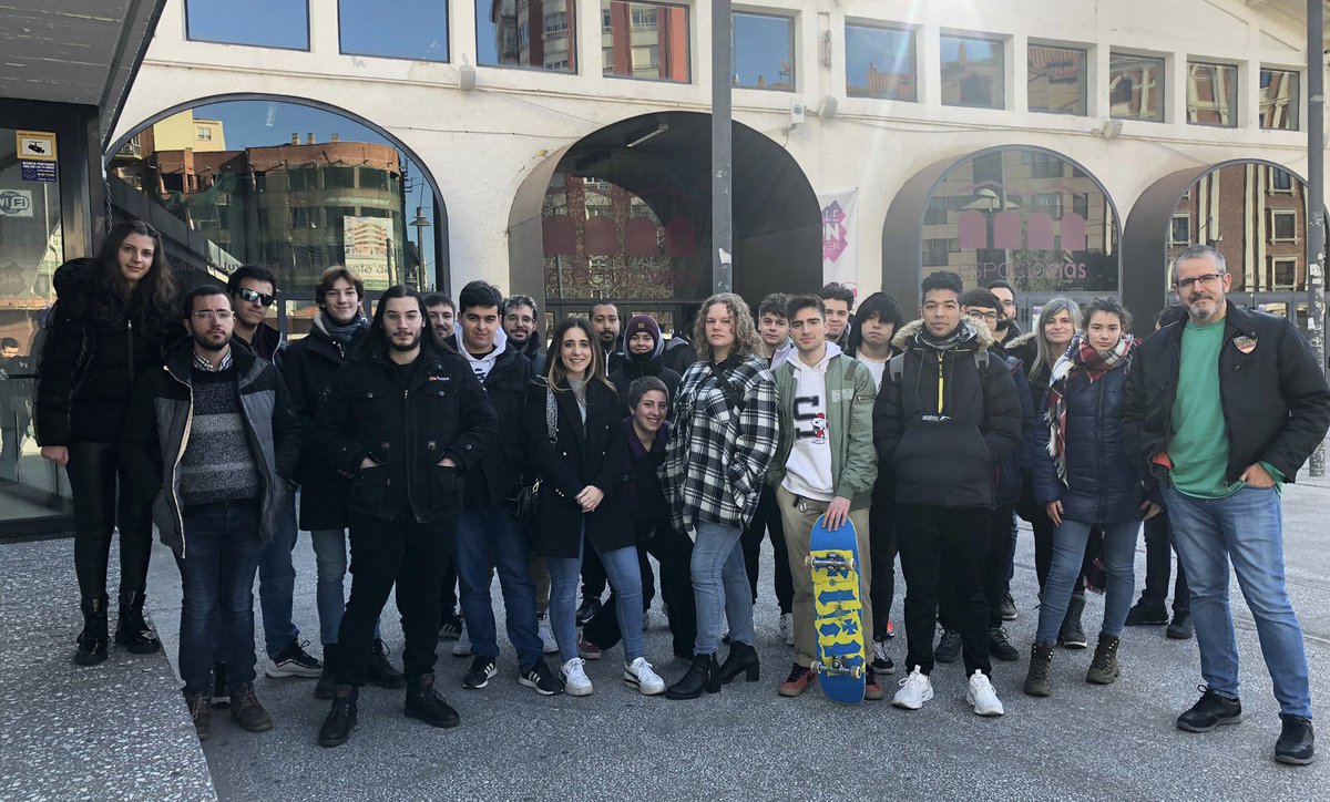 cma_leon's tweet image. Nuestros alumnos del #cicloformativodegradosuperior de #DAM asisten a un taller sobre #desarrollodevideojuegos en @unrealengine. Gracias!!!
#aprendiendodelasempresas