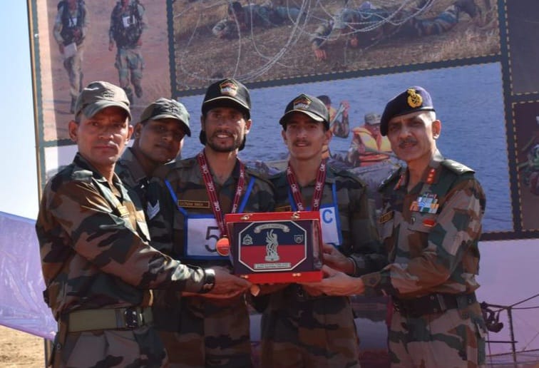 #CMEPune conducted #BestSapperCompetition wherein the participating teams were tested for 72 hrs under simulated environment in #Endurance & #Military Tasks to judge proficiency in #Combat & #Field Engineering Skills. LNk Balwant Singh & LNk Satnam #70ER were the proud winners.