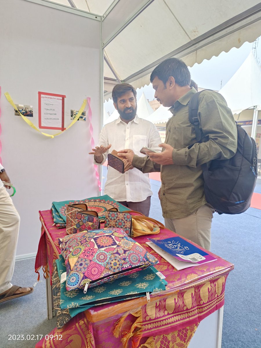 ikrishnareddym's tweet photo. ఈరోజు ఢిల్లీలోని #ICAR ఇంటర్నేషనల్ గెస్ట్ హౌస్ #pusa లో స్వావలంబీ భారత్ అభియాన్ నేషనల్ సమావేశము జరిగినది , ఇందులో భాగంగా #stals ని సందర్శించడం జరిగినది
@somuveerraju @BJPMadhukarAP @Sunil_Deodhar @blsanthosh @VMBJP @shivprakashbjp https://t.co/3gal3AQmQW
