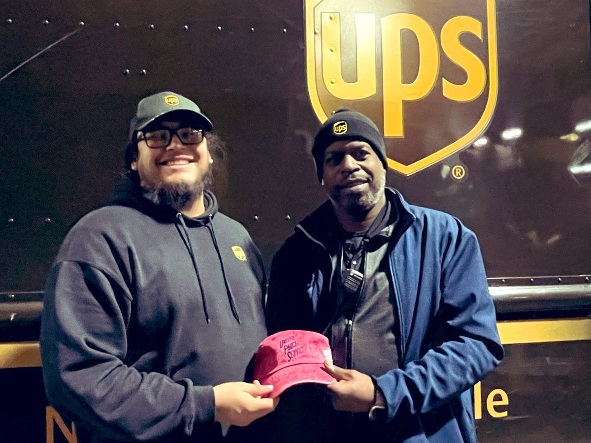 okc_preload's tweet photo. 🤩🤩 #OKC #Preload #SupaStars Jacob Carter smashed his #ESTA recertification & Blaine Carroll is always ready to give a great #PCM We are proud of our #Sups stepping up & making this Preload better everyday! #excellence #UPS #TeamSafety #TeamWellness https://t.co/Sjyvd9nXiz