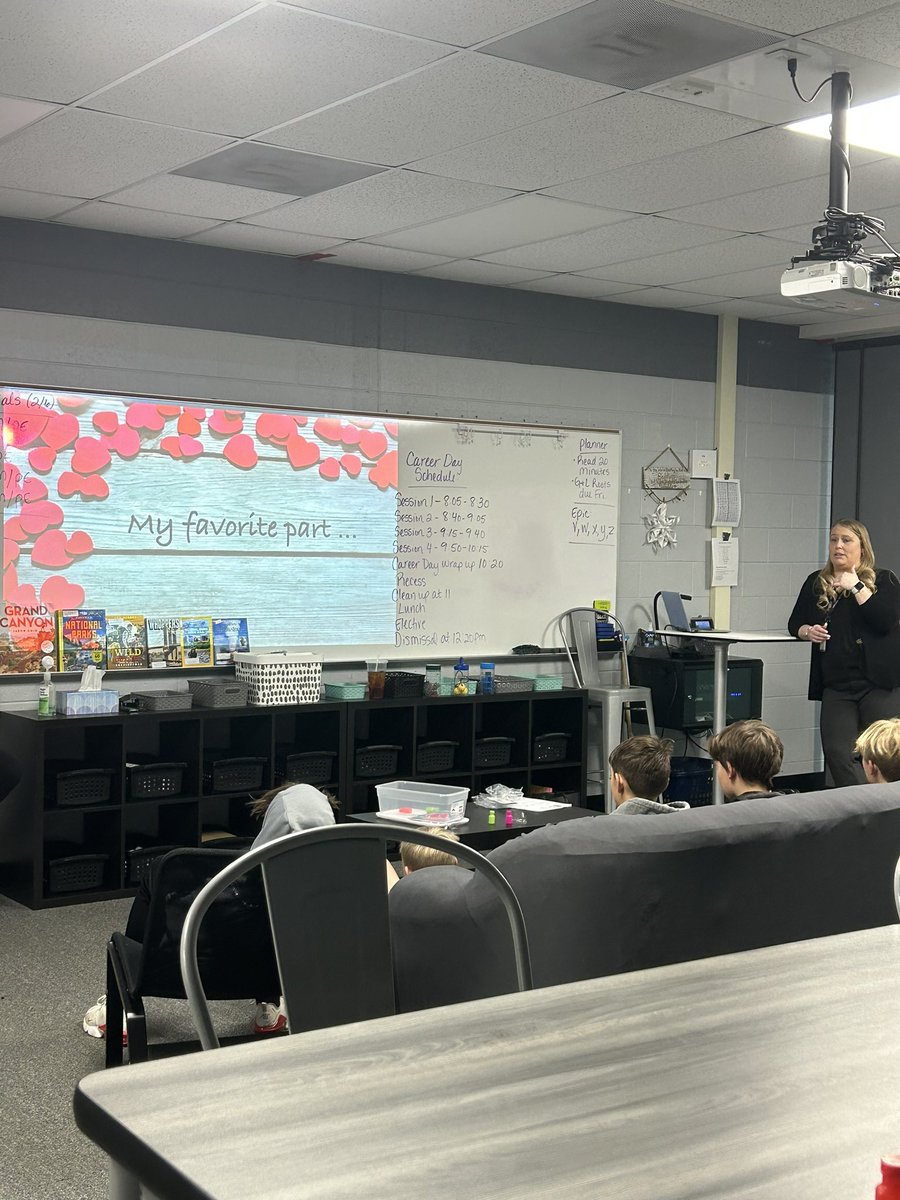 MsChelseaCicero's tweet photo. Career Day 2023 🥳
Thank you to all of our guests! #smslearn #sascompass https://t.co/XRHAogkcPW