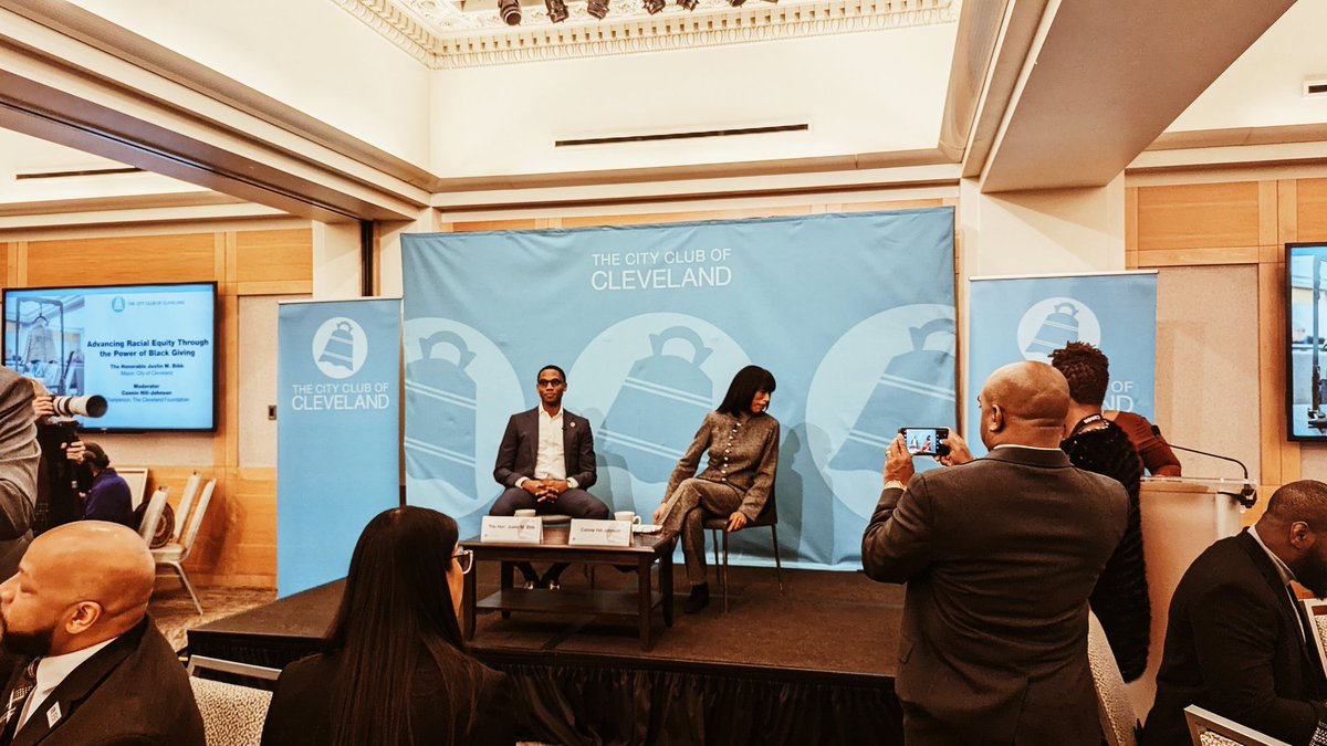 Mayor @MayorBibb at @TheCityClub on the importance of Black Philanthropy: 

'Black giving is a state of being, not an extra curricular activity.'

#CityClub #BlackPhilanthropy