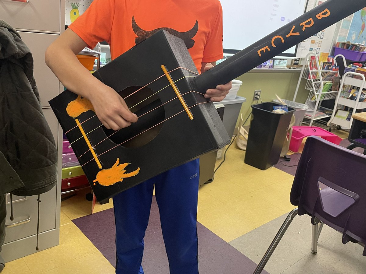 mslarimer's tweet photo. 5th graders got to make their own instruments as they investigated pitch, amplitude, and frequency. They rocked it 😎 @WallerMillES @YCSD #science #sound https://t.co/xpJYgsY1kw