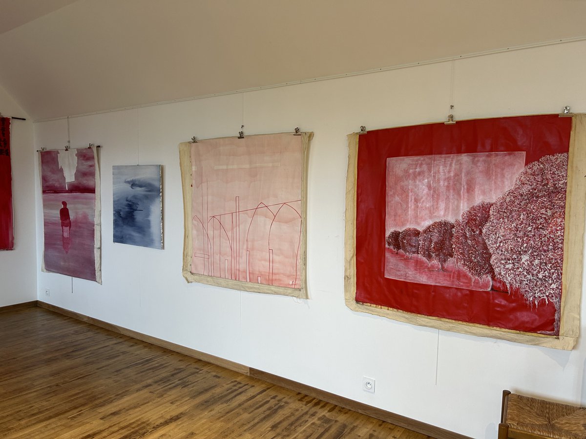 gaelhamayonbzh's tweet photo. Nouveau cycle « Art Exposition(s) » avec « Entre figuration &amp; abstraction » une exposition de Florence GRÉCO Chapelle Sainte-Anne ✅ Ouverture de l’exposition ce samedi 18/02 🎨 Une exposition à voir tous les jours de 10h30/12h30 &amp; 14h30/18h30 jusqu’au dim. 26/02 #PorspoCulture https://t.co/NR8ohTiosW