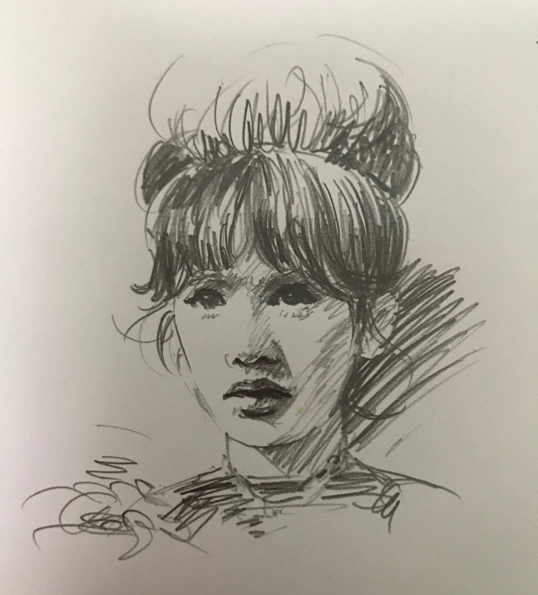 加賀まりこがトレンドにあがってたから以前描いたドローイング上げとこ。
#加賀まりこ #drawing #pencil
#illustration