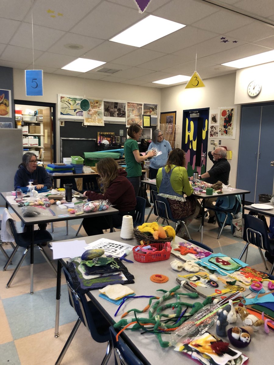 preletzBASDart's tweet photo. Elementary art teachers learned &amp; utilized felting resources made available through a Foundation grant. #Basdarts ⁦@BethlehemAreaSD⁩ https://t.co/y75Hi8oT89