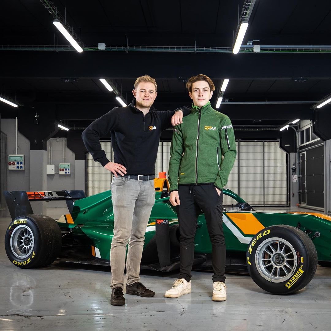 Feeder Series on Twitter: