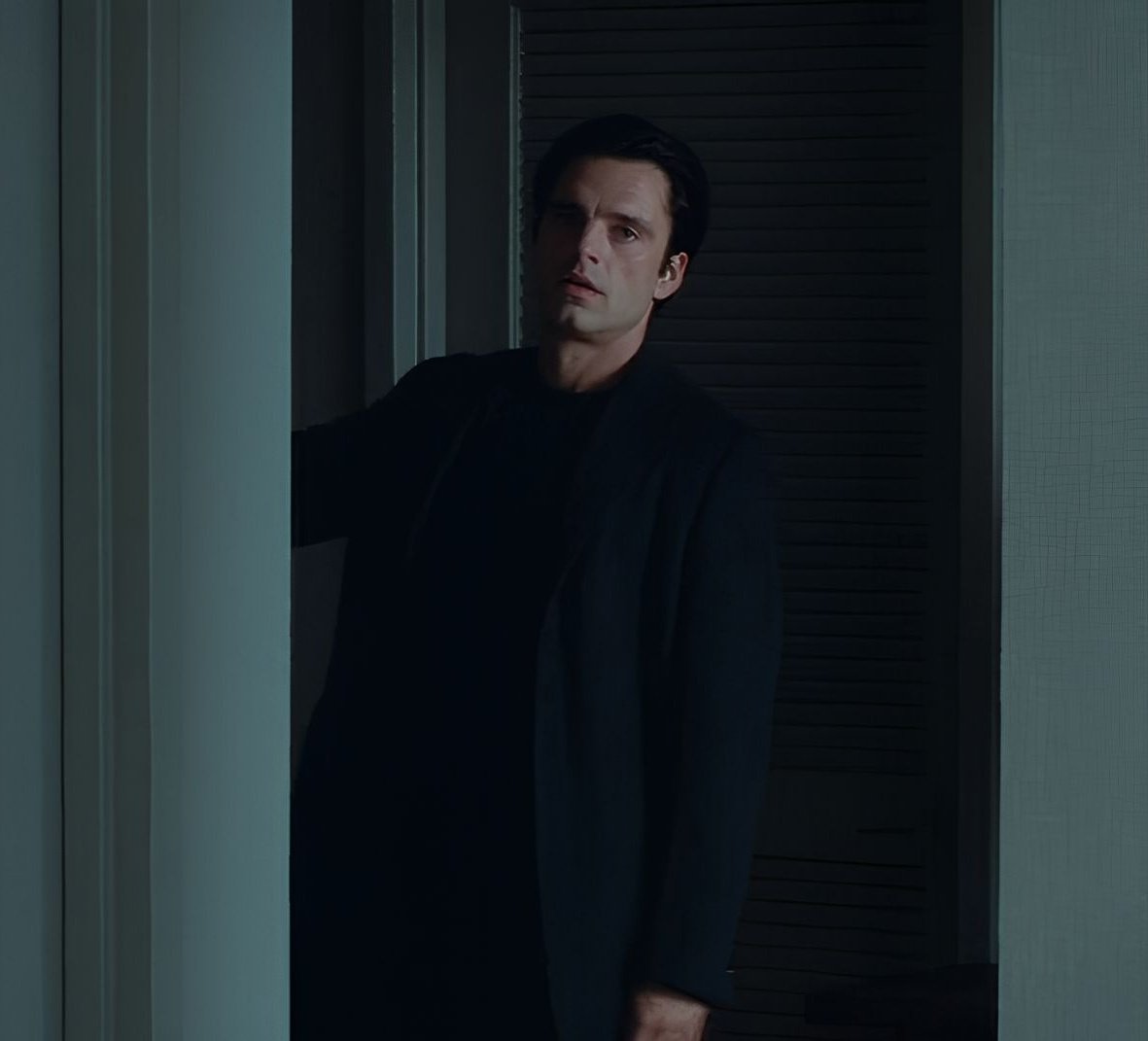 cnsthetic's tweet photo. sebastian stan in sharper is something https://t.co/meoIAuQdkq