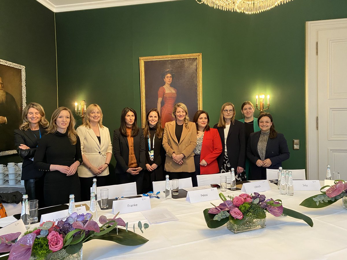 melaniejoly's tweet photo. Such a large table of women parliamentarians at @MunSecConf - not a sight you would have seen ten years ago, even five. It’s clear that having more women at the table leads to better decisions, and that is how we create change. https://t.co/BcvCZ9ii97
