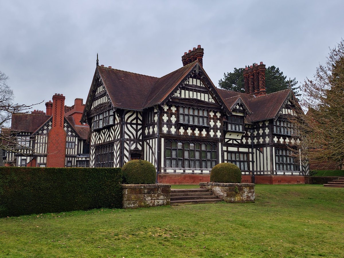The wonderful Wightwick Manor and Gardens. A fantastic step back in time and look back into the 1900s. <a href="/nationaltrust/">National Trust</a> @NTmidlands @NTWightwick